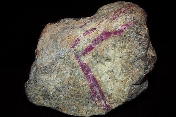 Example of a natural Ruby Iolite mined in India