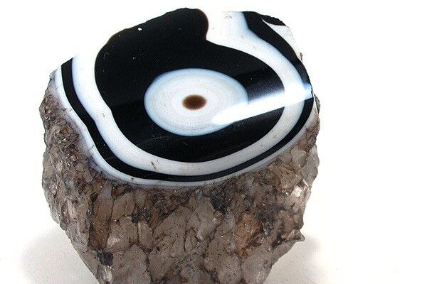 Example of a natural Onyx mined in Brazil