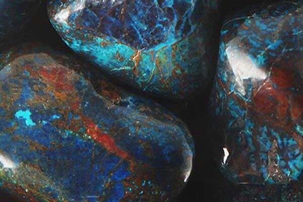 Close up of tumbled Shattuckite