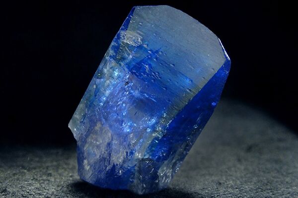 Example of a natural Tanzanite mined in Tanzania